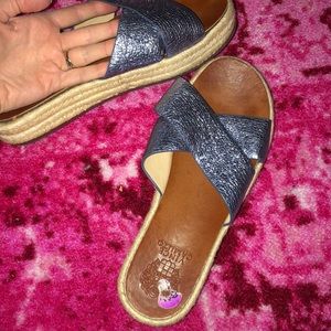 Vince Camuto slides